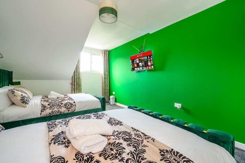 -3F421- For Your Relaxed, Cosy Stay, Free Parking Batley Exterior photo